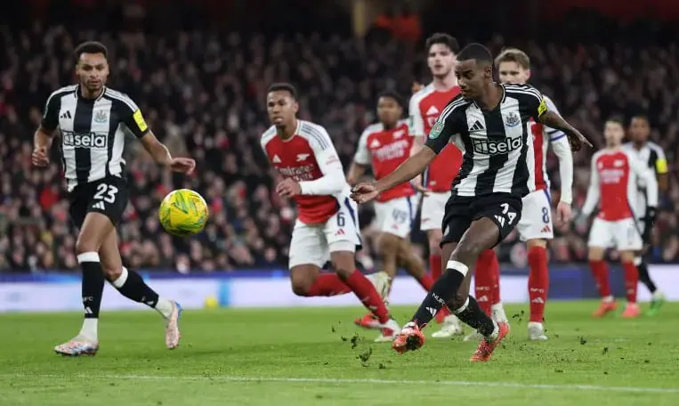 Arteta's "Full Gas" Approach Despite Transfer Disappointment